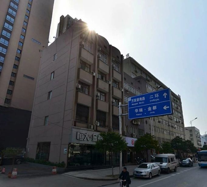 小区相关图