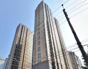 诚心出售省高院单位房集中供暖24H热水物业负责