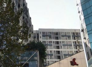 蓝光郁金香花园广场 1室0厅 南 西