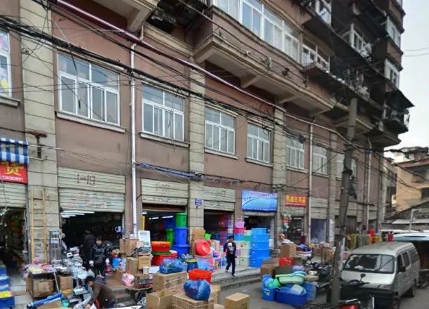 利济南路军威大厦实景图