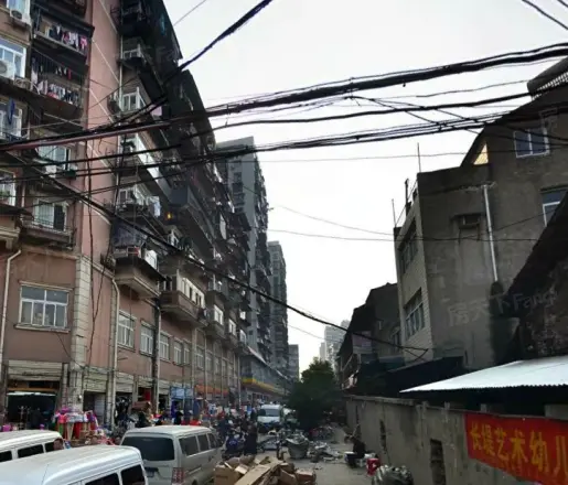 利济南路军威大厦实景图
