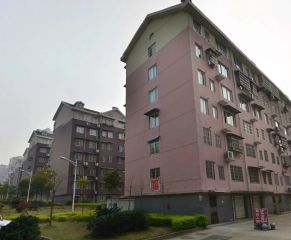 7号线准地铁口,复式楼,小区里面住家安静陪读方便。