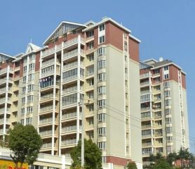 优质联排边户,靠湖,上下四层,带车库带露台