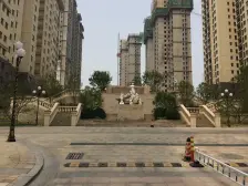 精装修 带南向60平米大露台 楼上阁楼低点少