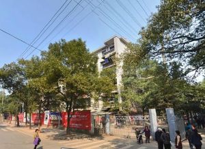 中南三村4室2厅南