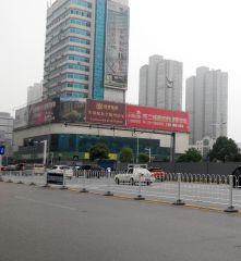 星隆国际广场 1室1厅 南