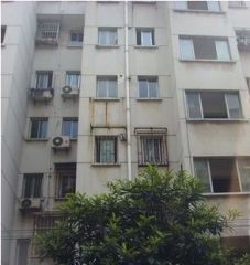 中间层,单价低,业主诚意出售,小区安静
