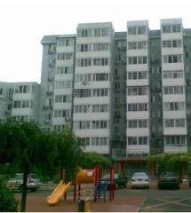 北航南门航南小区中间楼层无遮挡大三居室