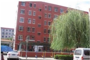 景东灯市口东西三居室把边户型带南窗