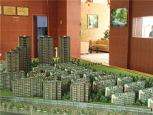 城市主人 精装 小三室 证过二