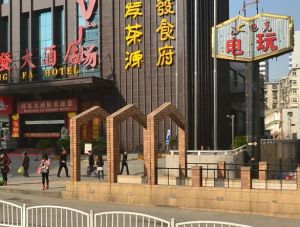 满五简单装修可随时按自己风格改装,南向,通透