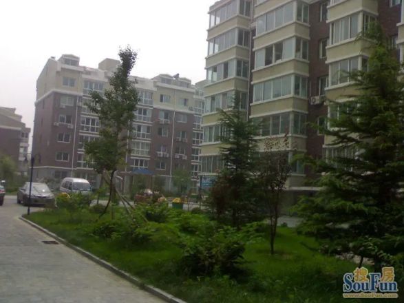 鸿泽园小区实景图