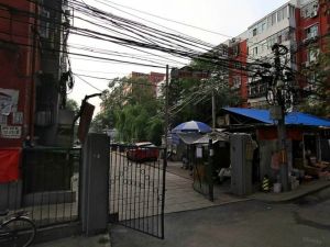 中关村软件园小区中间三层南北通透,精装修