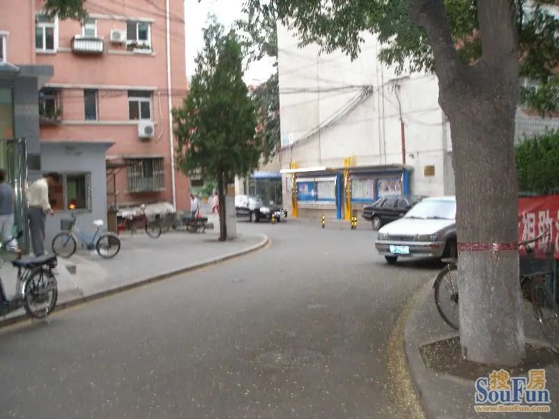 小区相关图