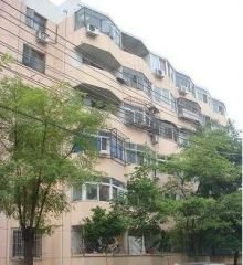 诚苑中里2室1厅东西