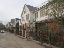 锦阳小区上下两层别墅停车方便老证随时可看