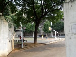 地铁4号线在侧,新华书店单位房,一梯两户,静谧宜居
