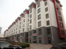 富水小区 3楼 带小房 四室户型