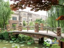 双龙山旁双拼600平大别墅,带200平大院子