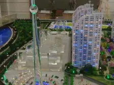 露台是一道亮丽的风景线,金马路轻轨站,月亮湾早夜市