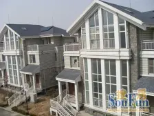 旅游路跑马场 稀有双拼别墅 带车库大地下室