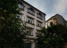 丹桂园 三胞广场西侧三室 两室朝阳 出门就是公交站台