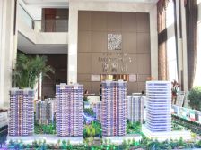 悦澜山小高层边户,精装修证过二,带储藏室带产权车位