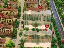 兰山区叠拼下墅,欧式精装修,有院子和车位