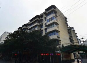 万隆花园3室1厅东南南