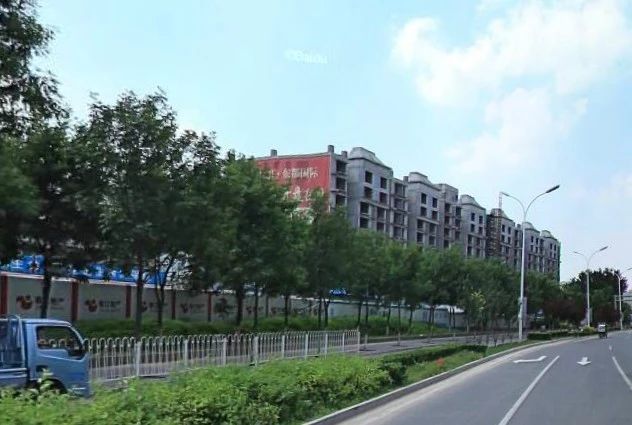 小区相关图