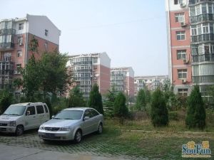 南北通透两居,通勤方便采光好.