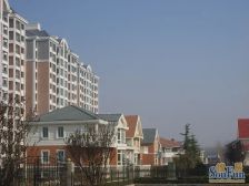 国道旁一居室,采光好,出行方便