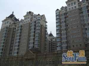 三层复式三代同堂,正规四居有露台阁楼,装修好采光好