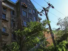 西岗区胜利桥北大菜市民乐小区封闭小区