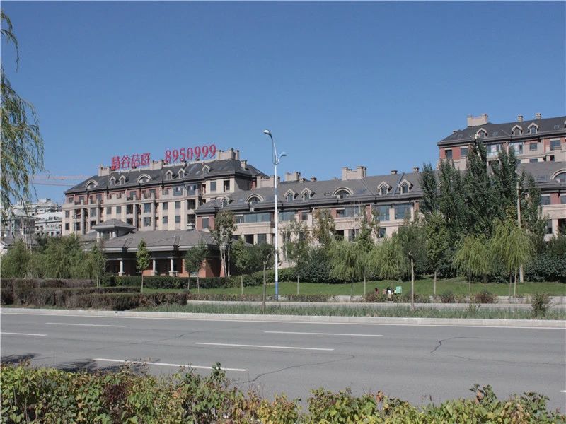 ���������,�޻����ͳǶ��ں�г԰,�к�����,���ͺ��ػ��������㳡