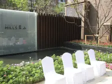 新上万科蓝山大园区精装修三室 房主诚售看房提前联系