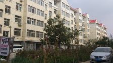 全新装修,出门就是公园校园,业主诚心出售