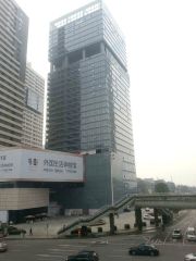湘江边碧沙湖地铁口外国生活馆青园南湖采光视野好