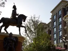 私属院落金地城70年别墅上下三层