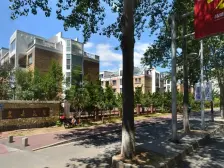 皇嘉花园 5室3厅 南 北