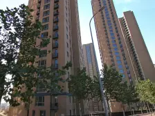 德泰岭秀逸城B区 精装修 拎包入住 大黑山脚下