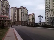 东海山庄一线海景房,2楼好楼层,楼下有车库