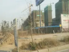 次新小区 高楼层采光充足 南向采光好 购物方便 刚需小三居