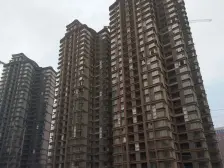 别墅区精装五房,品牌家电全带,此价包含车位