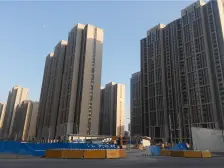 正常住宅 一室一厅一厨一卫 小区中间位置