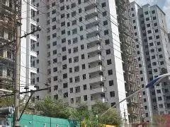 海东路 青山 电梯 中间楼层 停车方便 房东诚心出售