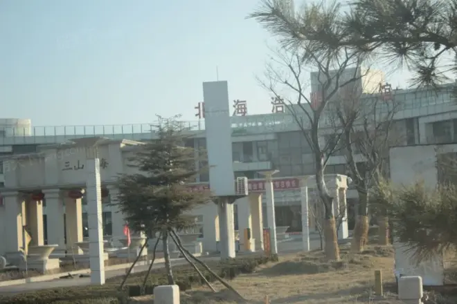 安联三山逸海实景图
