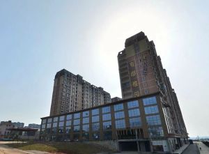 居家精装三房中间楼层南北通透双阳台