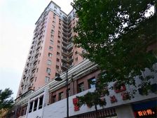 公园洋房 交通便利 大挑高 采光好