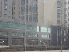 一楼带院大两居,已装修带家具加单,位置好